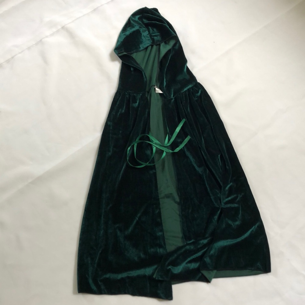 NWOT children’s Halloween cape